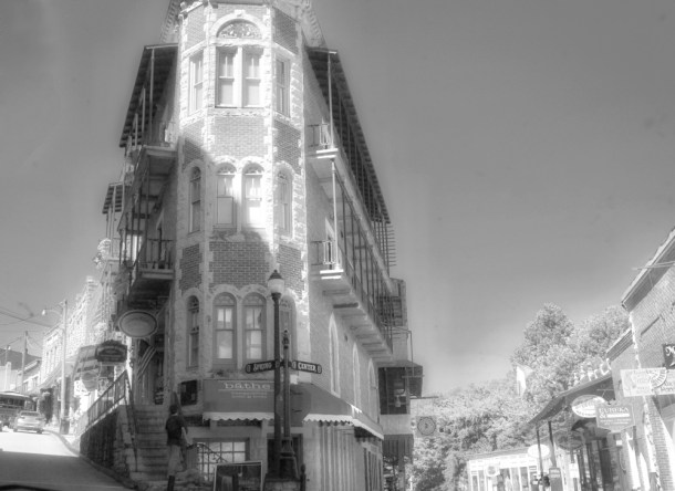 EurekaSpringsARBW_LindaJamesPhotography